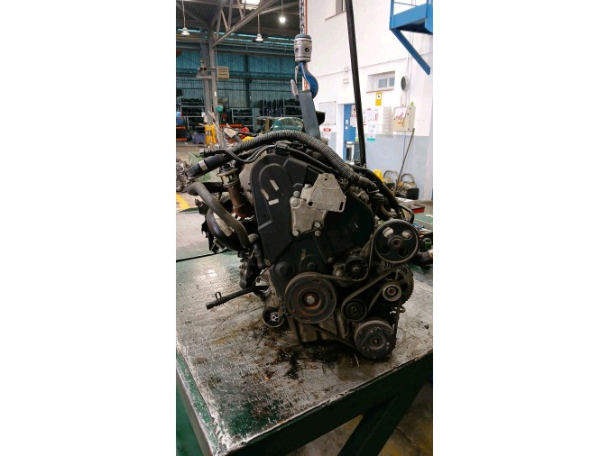 MOTOR CON ACCESORIOS Y CAJA DE CAMBIOS PEUGEOT 406 1999