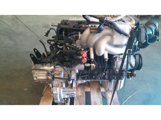 MOTOR CON ACCESORIOS Y CAJA DE CAMBIOS HYUNDAI MATRIX 2002
