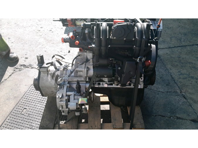 MOTOR CON ACCESORIOS Y CAJA DE CAMBIOS SEAT AROSA 1997