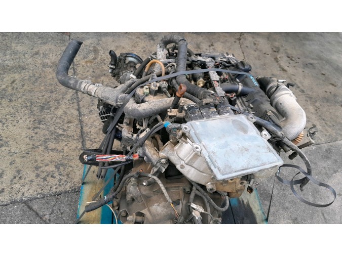 MOTOR CON ACCESORIOS Y CAJA DE CAMBIOS SUZUKI VITARA 2000
