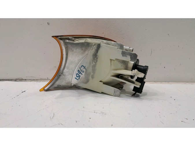 PILOTO INTERMITENTE DELANTERO DERECHO BMW 318 2000