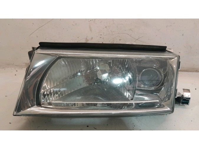 FARO DELANTERO IZQUIERDO SKODA OCTAVIA 1996