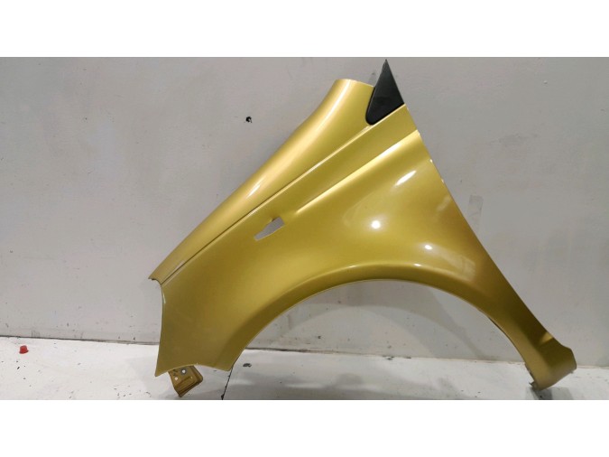 ALETA DELANTERA IZQUIERDA TOYOTA YARIS MOSTAZA 1999
