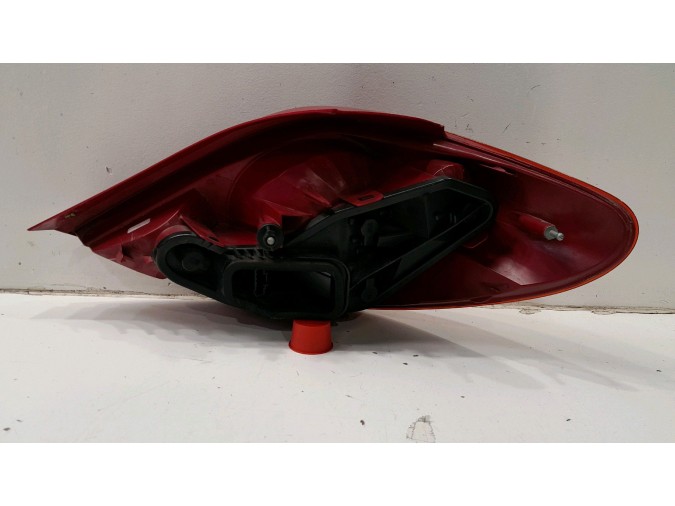 PILOTO TRASERO IZQUIERDO PEUGEOT 207 2008