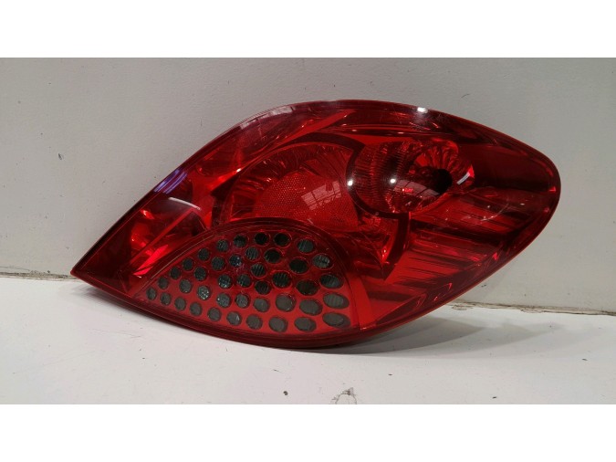 PILOTO TRASERO DERECHO PEUGEOT 207 2008