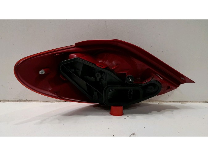 PILOTO TRASERO DERECHO PEUGEOT 207 2008