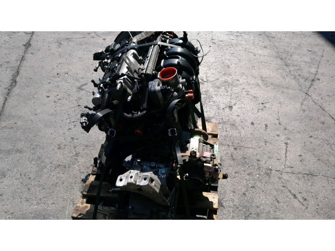 MOTOR CON ACCESORIOS Y CAJA DE CAMBIOS SEAT LEON 2001