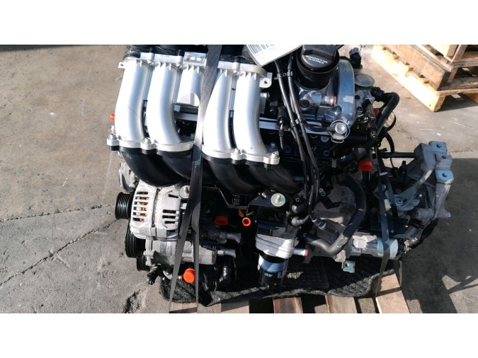 MOTOR CON ACCESORIOS Y CAJA DE CAMBIOS SEAT LEON 2001