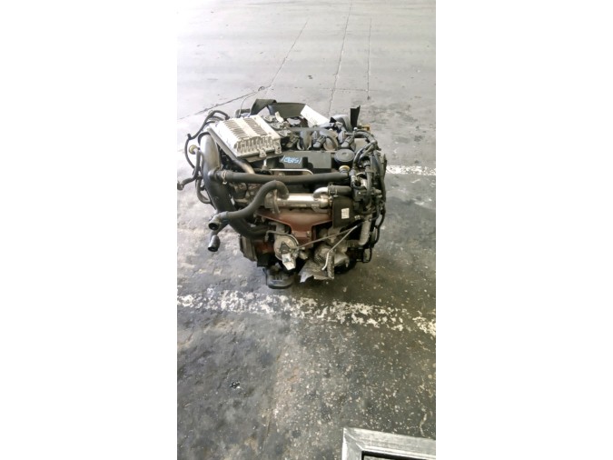 MOTOR CON ACCESORIOS Y CAJA DE CAMBIOS CITROEN C4 PICASSO 2008