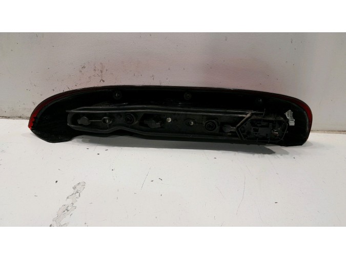 PILOTO TRASERO DERECHO OPEL CORSA 2004