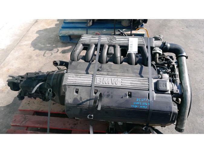 MOTOR CON ACCESORIOS Y CAJA DE CAMBIOS BMW 525 36308