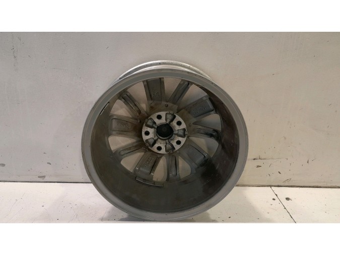 LLANTA SO SEAT LEON 2017