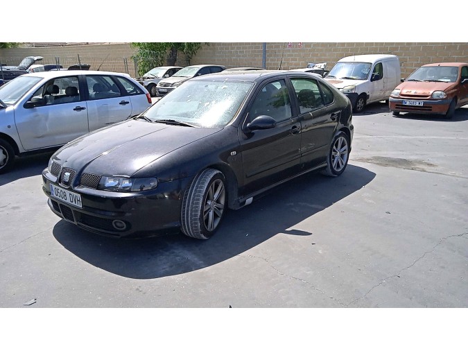 PARAGOLPES TRASERO SEAT LEON 2006
