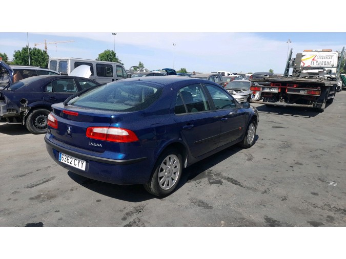 Radiador motor RENAULT LAGUNA 2004