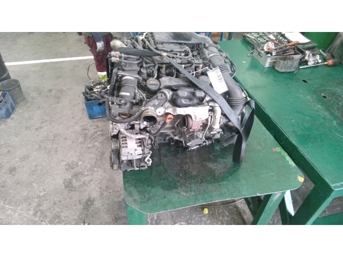 MOTOR CON ACCESORIOS Y CAJA DE CAMBIOS PEUGEOT 207 2010
