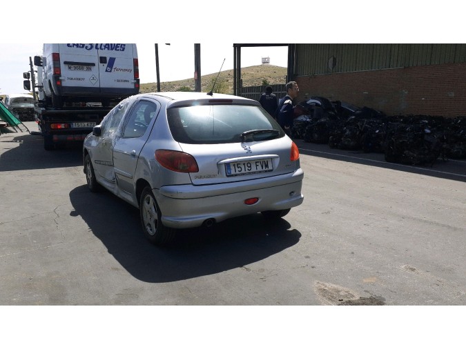 Radiador motor PEUGEOT 206 2007