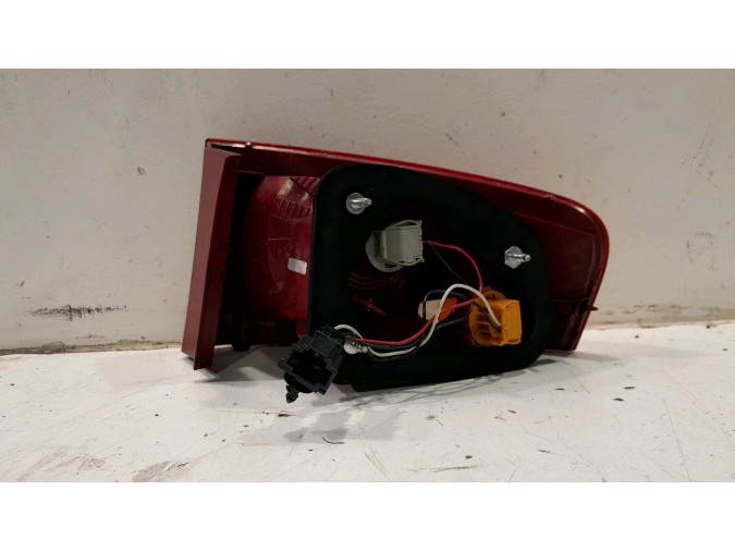 PILOTO TRASERO EXTERIOR  IZQUIERDO SEAT ALTEA 2007