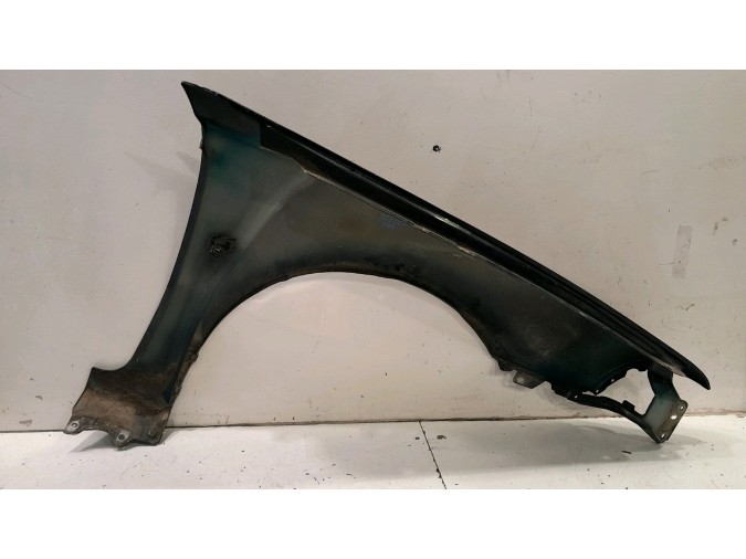 ALETA DELANTERA IZQUIERDA VOLVO S40 NEGRA 1998