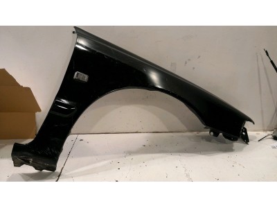 ALETA DELANTERA DERECHA VOLVO S40 NEGRO 1998