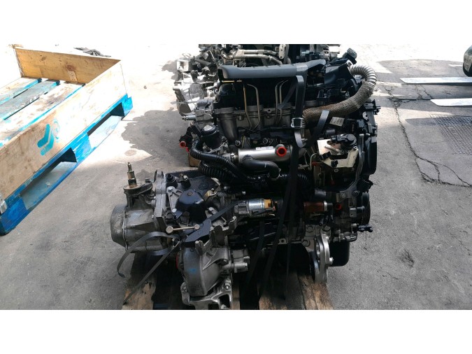 MOTOR CON ACCESORIOS Y CAJA DE CAMBIOS CITROEN XSARA PICASSO 2006