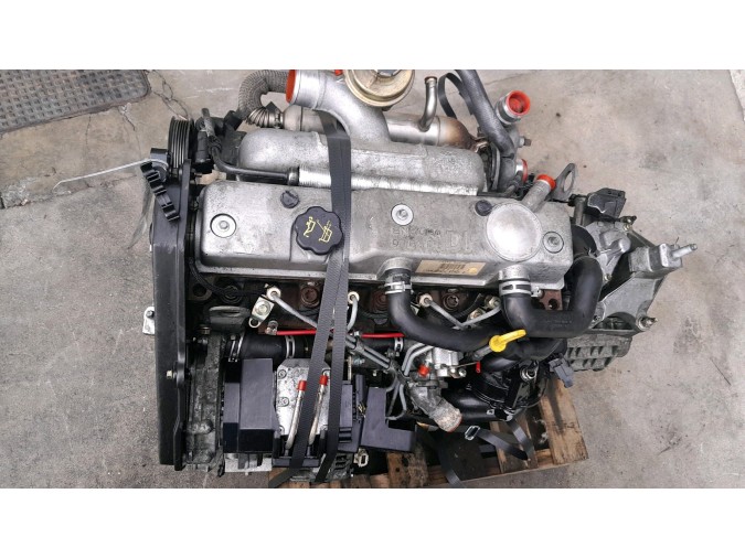 MOTOR CON ACCESORIOS Y CAJA DE CAMBIOS FORD FOCUS 1999