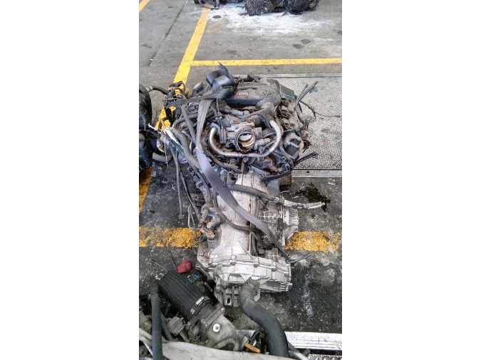MOTOR CON ACCESORIOS Y CAJA DE CAMBIOS CHRYSLER 300M 1999