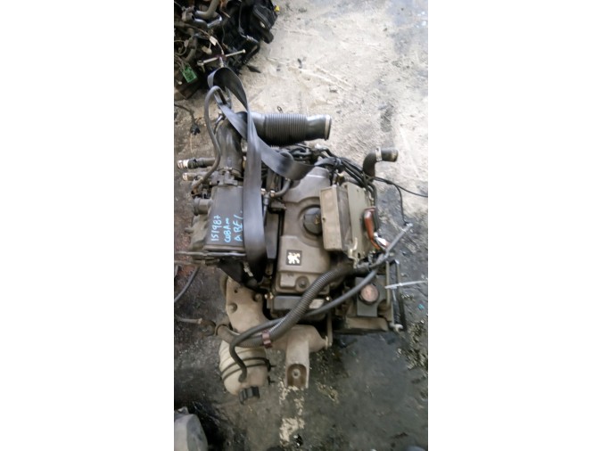 MOTOR CON ACCESORIOS Y CAJA DE CAMBIOS PEUGEOT 206 1999