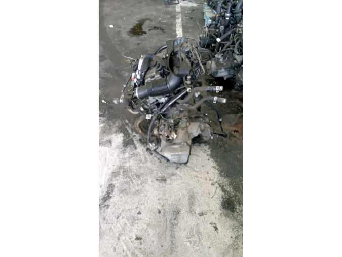 MOTOR CON ACCESORIOS Y CAJA DE CAMBIOS PEUGEOT 206 1999