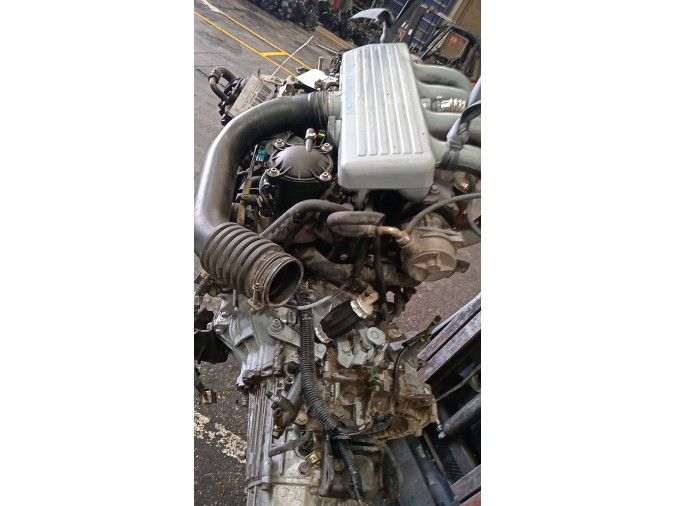 MOTOR CON ACCESORIOS SIN CAJA DE CAMBIOS HYUNDAI LANTRA 2000