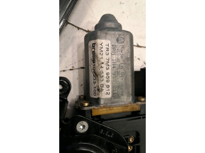 ELEVALUNAS TRASERO DERECHO SEAT ALHAMBRA 2001