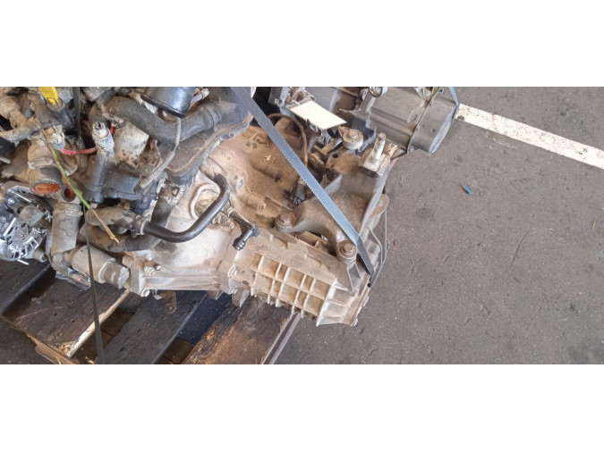 CAJA CAMBIOS FORD TRANSIT CONNECT 2005