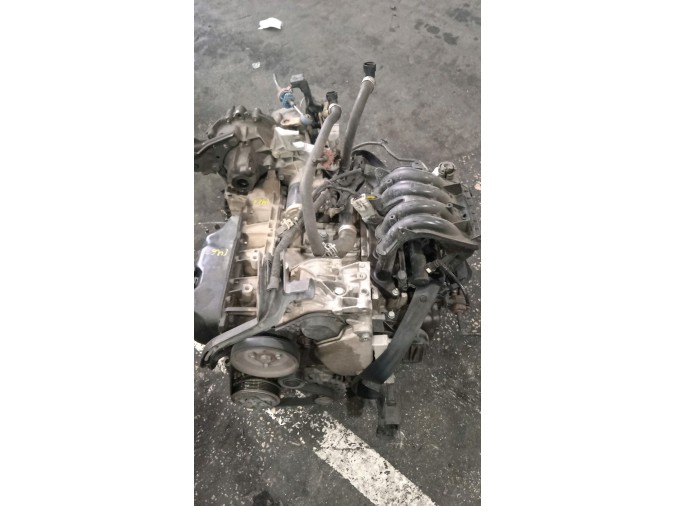 MOTOR CON ACCESORIOS Y CAJA DE CAMBIOS CITROEN C2 2005