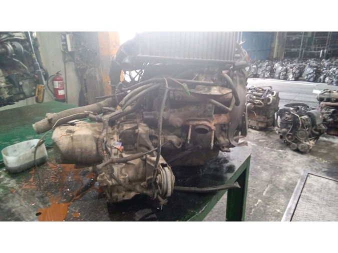 MOTOR CON ACCESORIOS Y CAJA DE CAMBIOS RENAULT TWINGO 1996