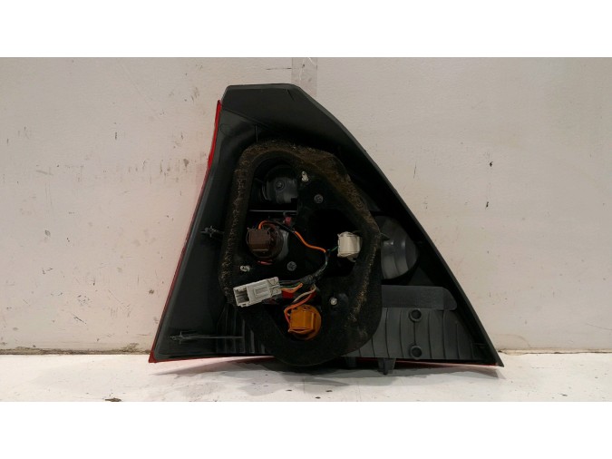PILOTO TRASERO DERECHO HONDA CIVIC 2002