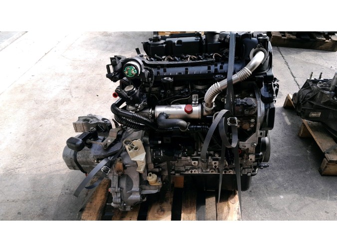 MOTOR CON ACCESORIOS Y CAJA DE CAMBIOS PEUGEOT 207 2000