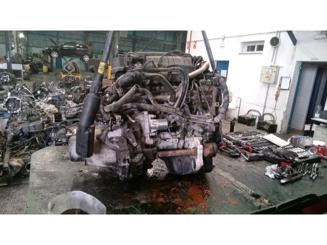 MOTOR CON ACCESORIOS Y CAJA DE CAMBIOS PEUGEOT 206 2007