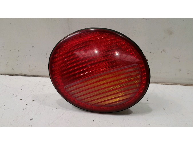 PILOTO TRASERO IZQUIERDO VOLKSWAGEN NEW BEETLE 2001