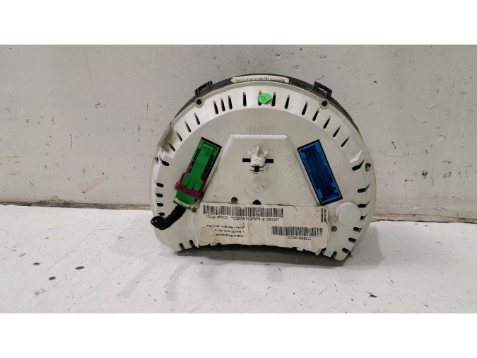 CUADRO INSTRUMENTOS VOLKSWAGEN NEW BEETLE 2001