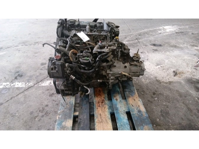 MOTOR CON ACCESORIOS Y CAJA DE CAMBIOS CITROEN XSARA 2004
