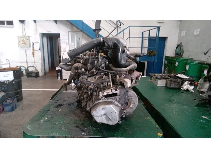 MOTOR CON ACCESORIOS Y CAJA DE CAMBIOS PEUGEOT 406 2001
