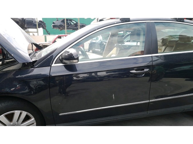 PUERTA DELANTERA IZQUIERDA VOLKSWAGEN PASSAT 2008