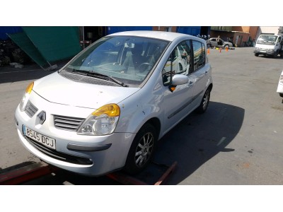 PARAGOLPES TRASERO RENAULT MODUS 2004