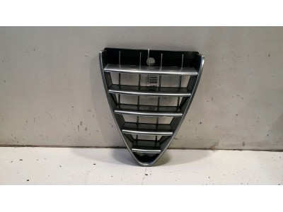 REJILLA DELANTERA ALFA ROMEO 147 2008
