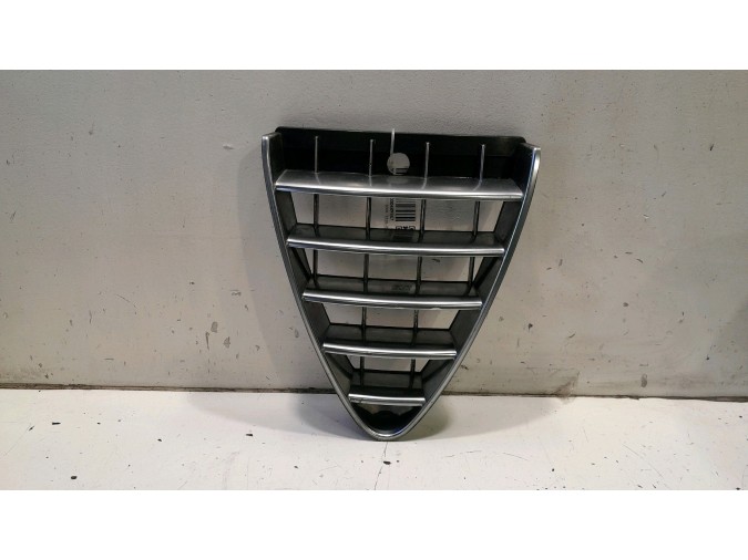 REJILLA DELANTERA ALFA ROMEO 147 2008