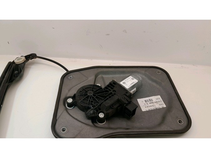 ELEVALUNAS DELANTERO IZQUIERDO SKODA FABIA 2010