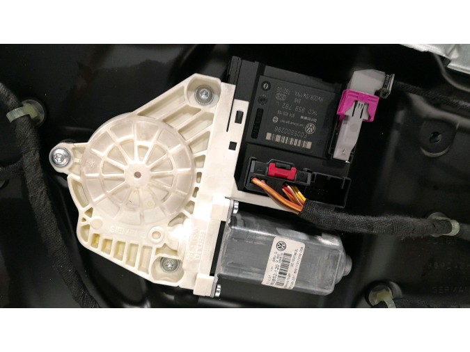 ELEVALUNAS DELANTERO DERECHO VOLKSWAGEN PASSAT 2008