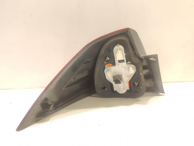 PILOTO TRASERO DERECHO RENAULT MEGANE 2004
