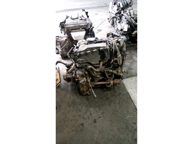 MOTOR CON ACCESORIOS Y CAJA DE CAMBIOS CITROEN XSARA PICASSO 2000