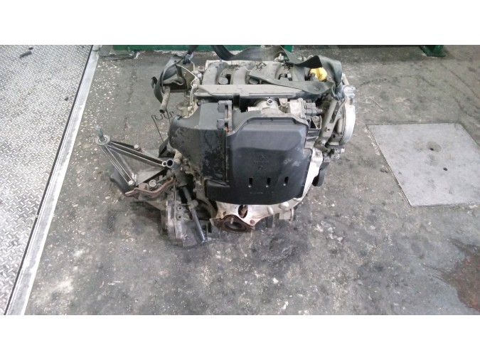 MOTOR CON ACCESORIOS SIN CAJA DE CAMBIOS RENAULT LAGUNA 2001