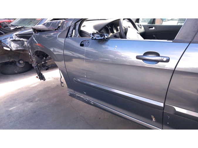 PUERTA DELANTERA IZQUIERDA PEUGEOT 308 2012